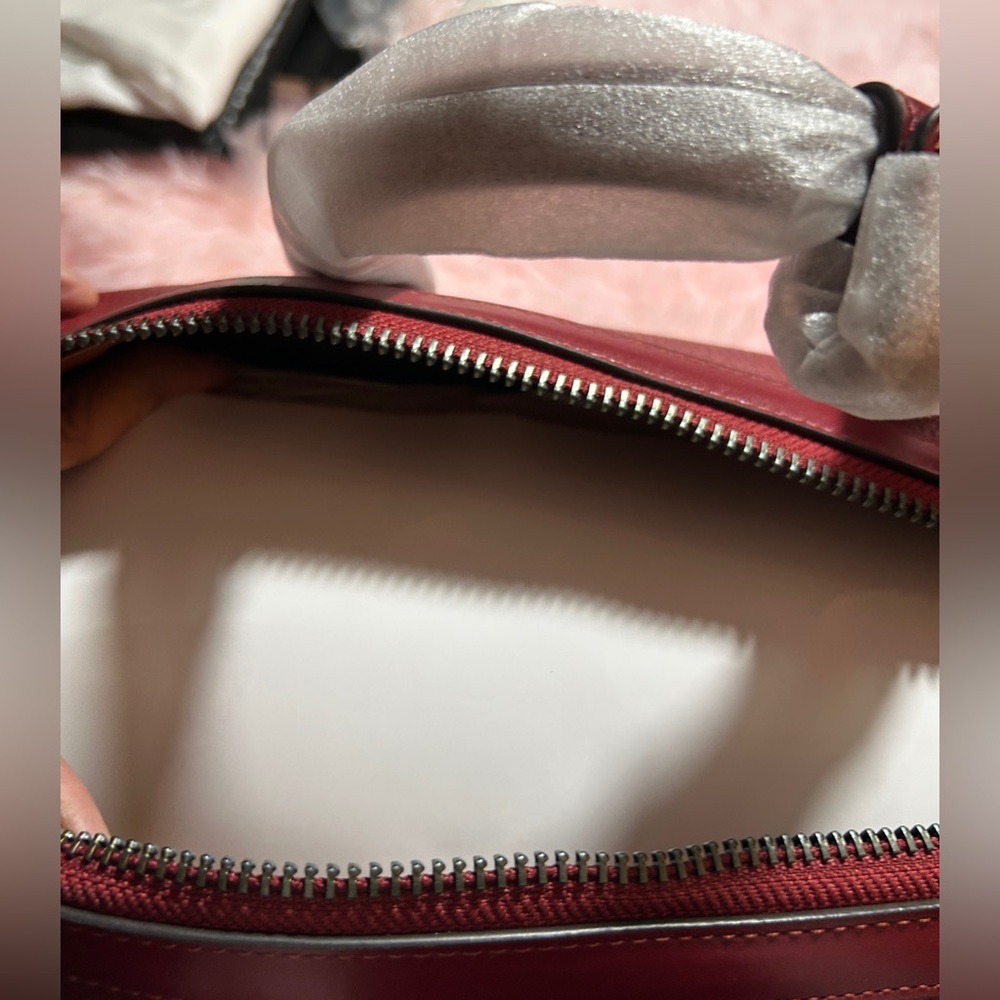 COACH GOTHAM DUFFLE 45/DARK RUBY - Picture 8 of 11